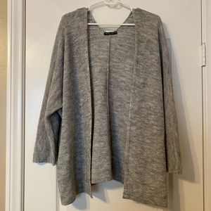 Brandy Melville Grey knit cardigan/sweater